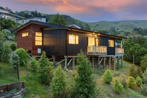 Panoramic Views from Spacious New Beach House, Christchurch